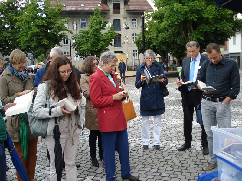 eroffnung-in-langenthal-lesegemurmel.jpg