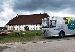 Bibliobus-Bellelay.jpg