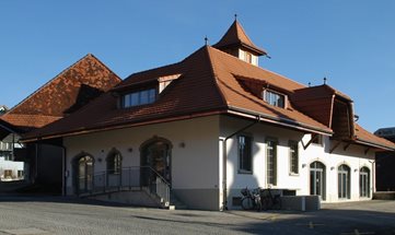 Bibilothek_Ins_Aussenansicht-1.jpg