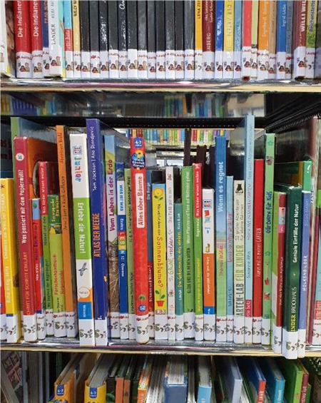 Kinderbibliothek-Stadtbibliothek-Thun-2.png